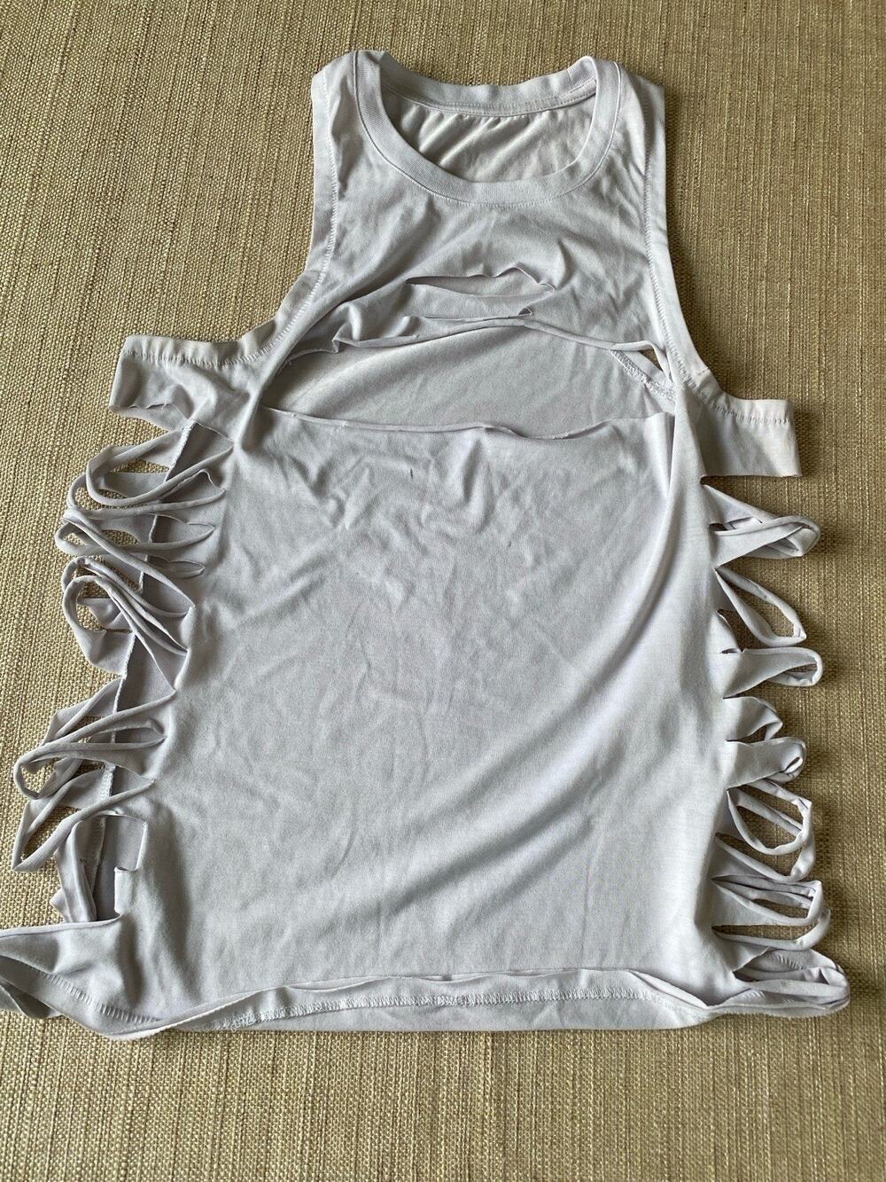ALO YOGA CUT IT OUT LONG TANK – LIGHT GRAY – SIZE XS/S